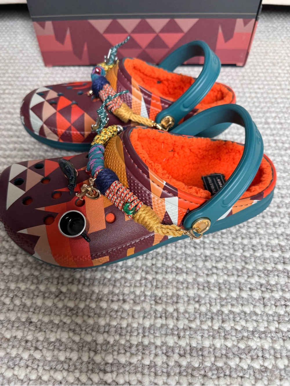 Limited Edition Crocs x Pendleton Classic Lined Clogs Brown & Orange NWT - Picture 2 of 7